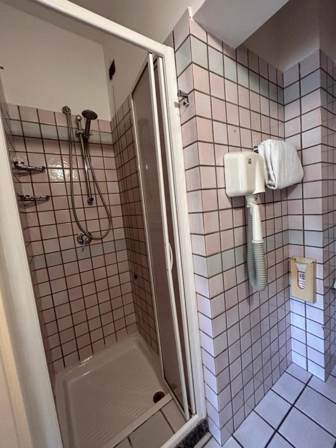 Hotel Aspromonte Милано Екстериор снимка