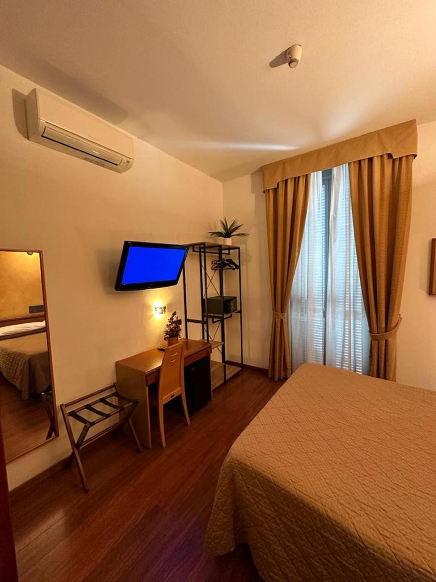Hotel Aspromonte Милано Екстериор снимка